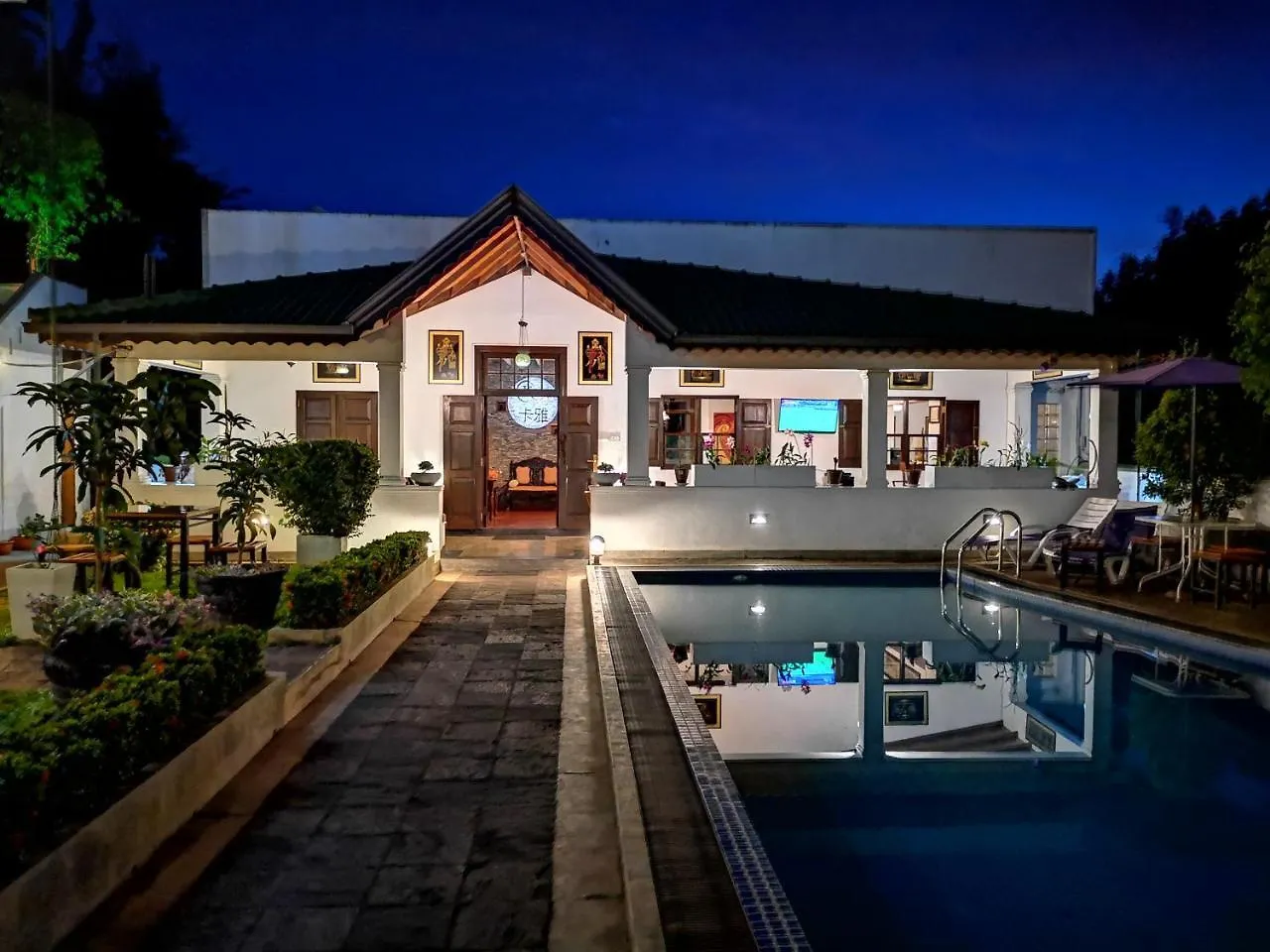 *** Hotel Kaya Residence Kandy Sri Lanka